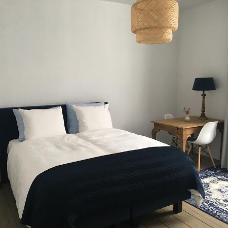 Ninet7 Bed & Breakfast Tilburg Luaran gambar