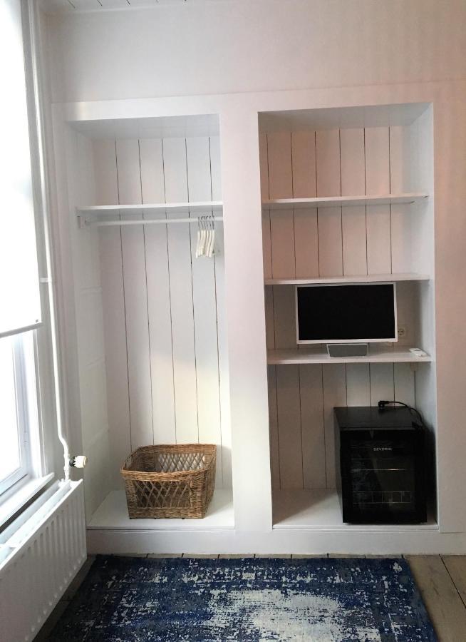 Ninet7 Bed & Breakfast Tilburg Luaran gambar