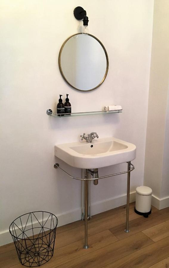 Ninet7 Bed & Breakfast Tilburg Luaran gambar